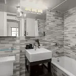 Stylish Retreat In Prime West Village Spot